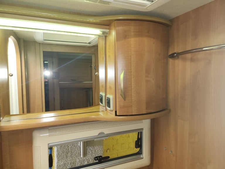 Auto-Trail Apache 700 6 berth motorhome DIESEL MANUAL 2010/60