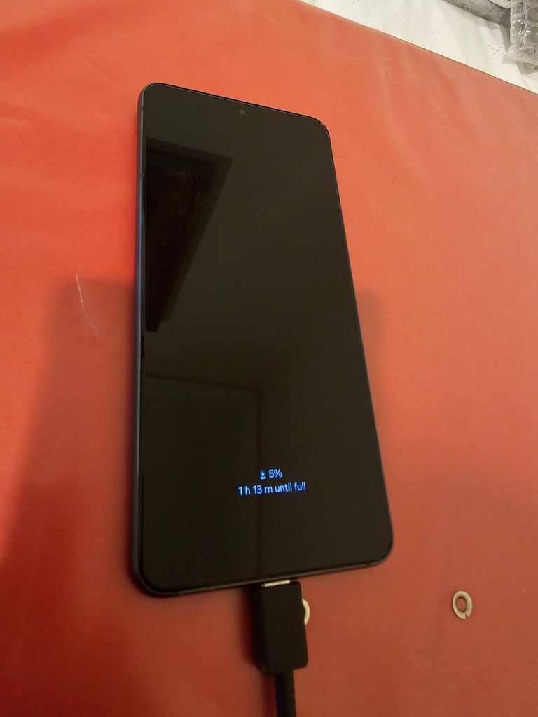 Samsung s21 5g 128gb dual sim unlocked £100