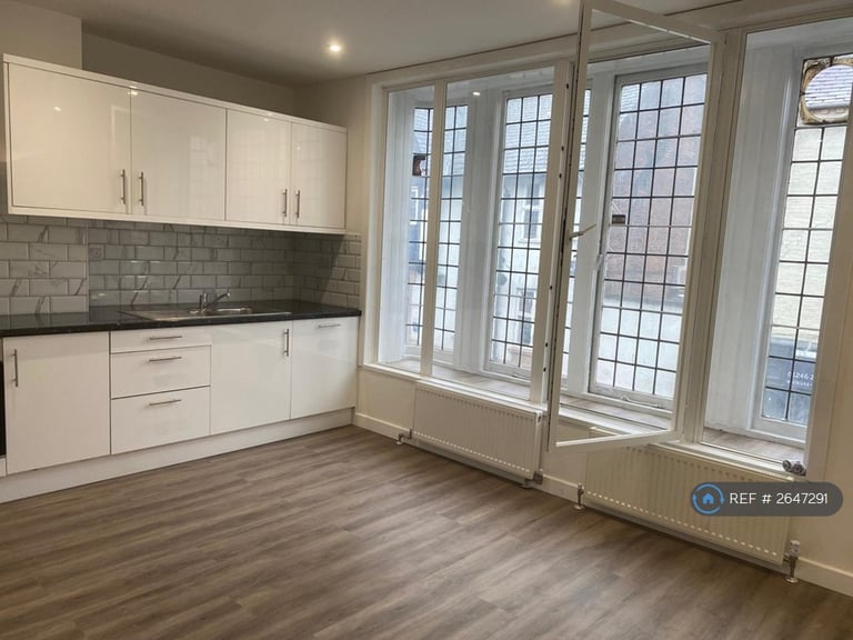 1 bedroom flat in Glumangate, Chesterfield, S40 (1 bed) (#2647291)