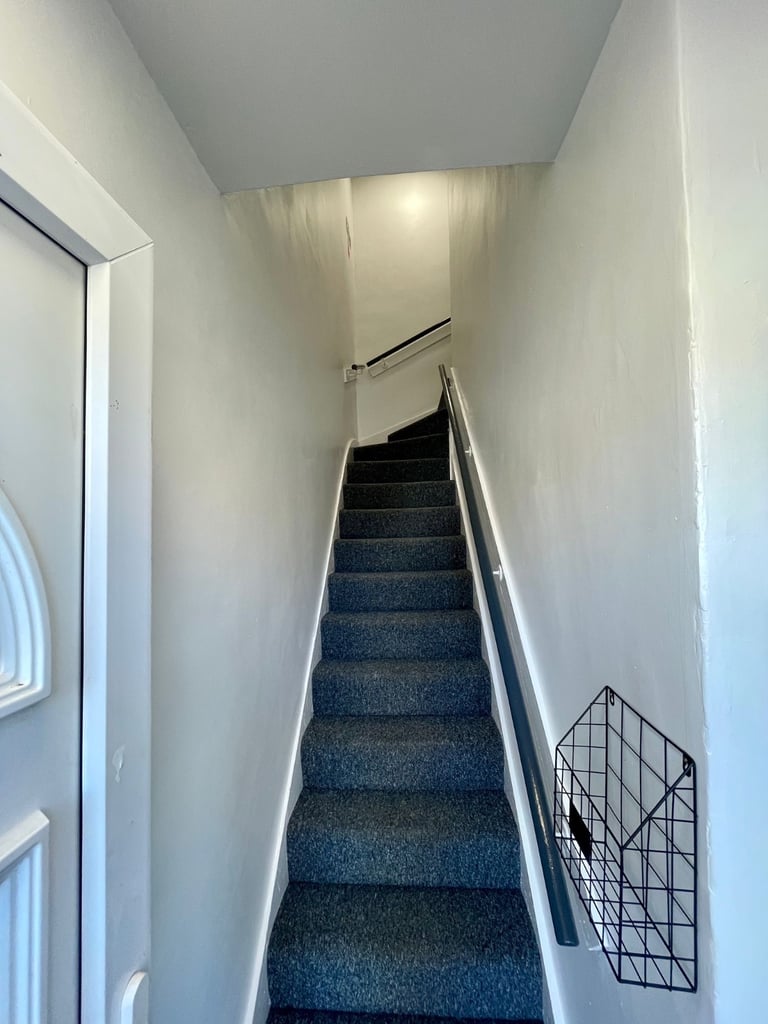 STUNNING HMO SUPPORTED ACCOMMODATION YARDLEY 3 ROOMS!!!