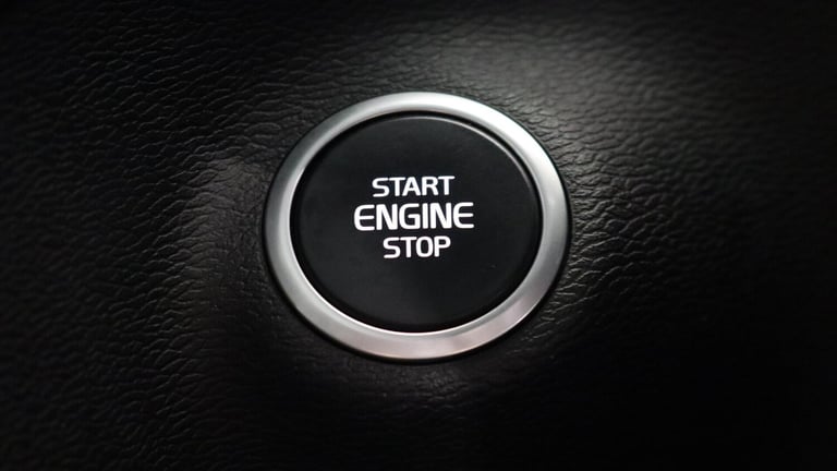  Volvo XC40 T3 R-Design (Lounge Pack, Sunroof, Harman Kardon, 360 Camera, BLIS) Petrol Automatic