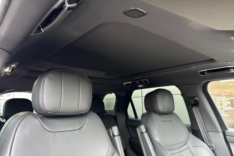 2023 Land Rover Range Rover Sport 3.0 D300 MHEV Dynamic SE SUV 5dr Diesel Auto 4WD Euro 6 (s/s) (...