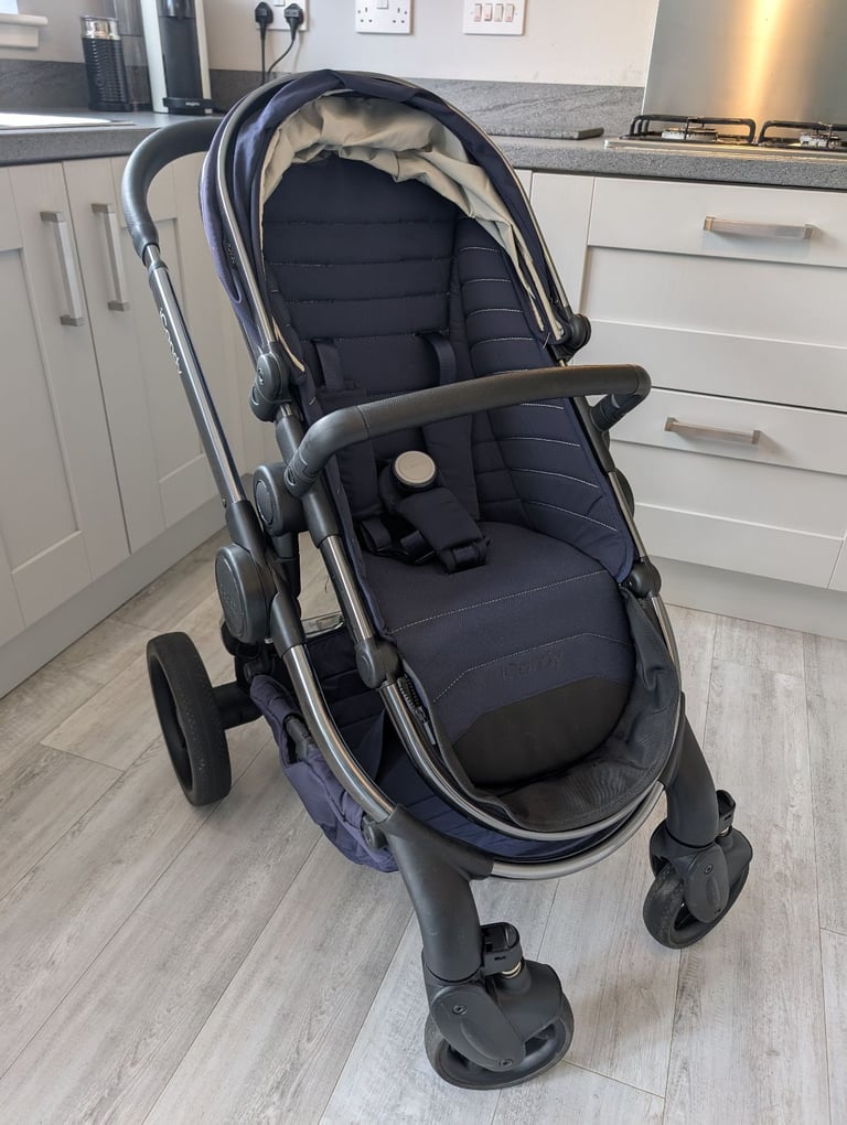 ICANDY PEACH PRAM. Navy blue. 