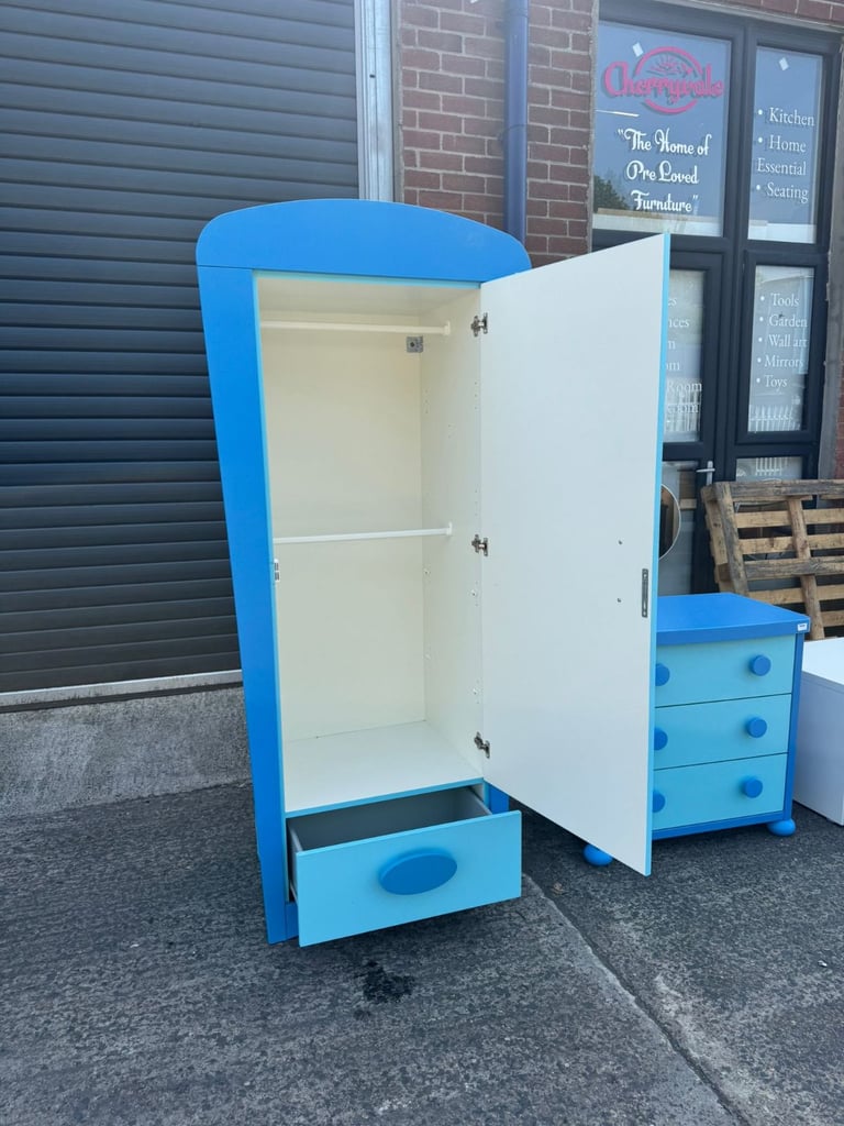 Kids blue wardrobe with double rail 84cm(w)x52cm(d)x187cm(h), Ref:19229 £85.00