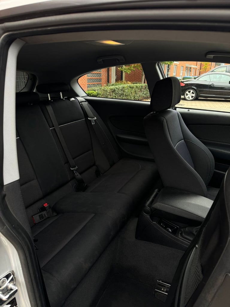 BMW, 1 SERIES, Hatchback, 2009, Manual, 1995 (cc), 3 doors