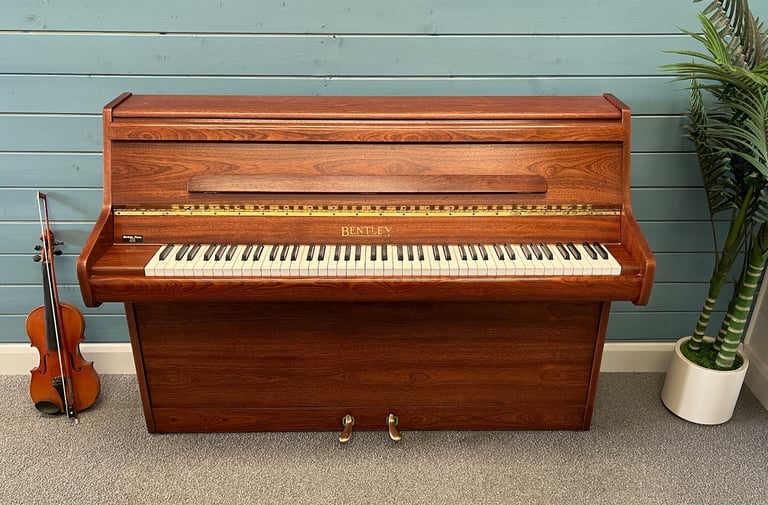 🎵🎹 STUNNING BENTLEY UPRIGHT PIANO *TUNED/SERVICED/WARRANTY* 🎹 🎵