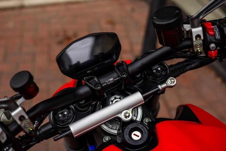 Ducati Streetfighter V2 ! ULTRA LOW MILES ! STUNNING