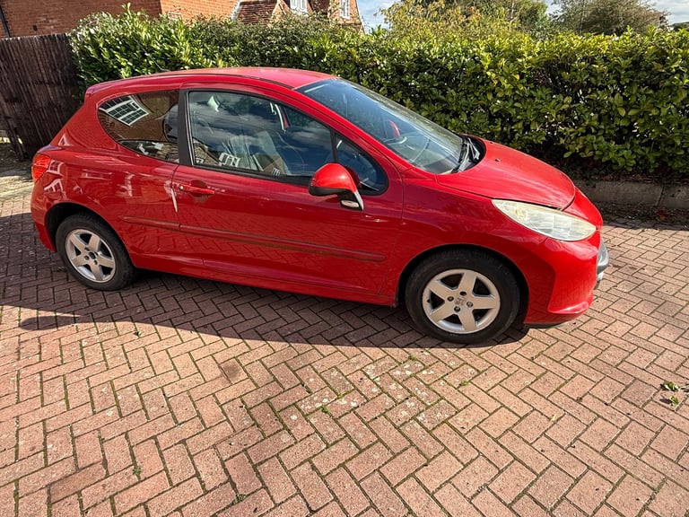 Peugeot 207