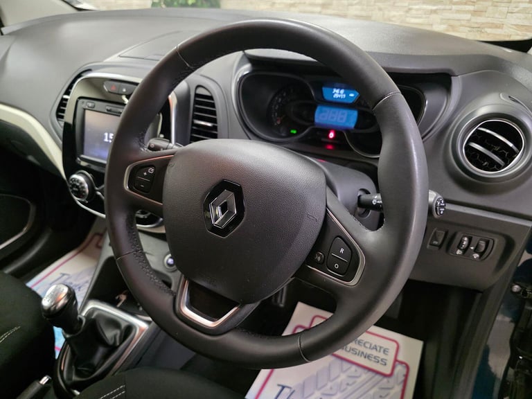 RENAULT CAPTUR 0.9 Iconic TCe 90 MY18 Blue Manual WARRANTY 12 MONTHS MOT