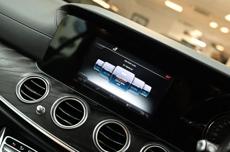 2017 Mercedes-Benz E Class E220d AMG Line 4dr 9G-Tronic SALOON DIESEL Automatic