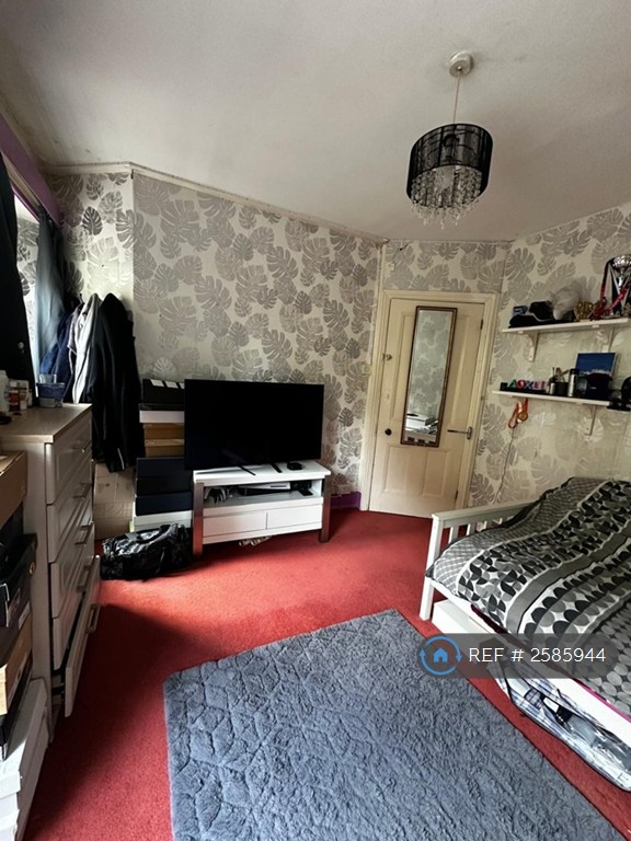 3 bedroom house in North Street, Crewkerne, TA18 (3 bed) (#2585944)
