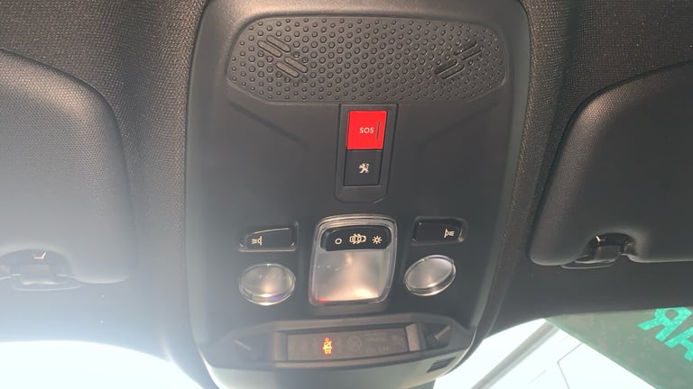 2022 Peugeot 2008 1.2 PureTech Allure Premium + SUV 5dr Petrol Manual Euro 6 (s/s) (100 ps) SUV P...