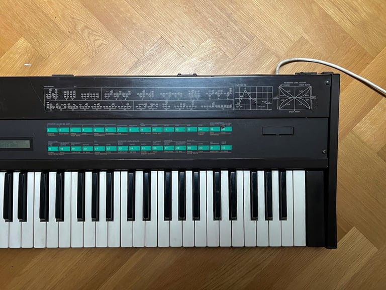 Yamaha DX7 FM Synthesizer