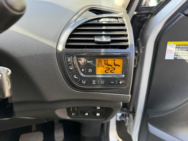 2008 Citroen C4 Picasso 1.6 HDi Exclusive MPV 5dr Diesel EGS6 Euro 4 (110 ps) MPV Diesel Automatic