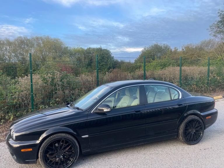 JAGUAR X-TYPE 2.2 D SOVEREIGN 09 REG BLACK 4 DOOR SALOON MOT DECEMBER 12TH 2025 SERVICE HISTORY