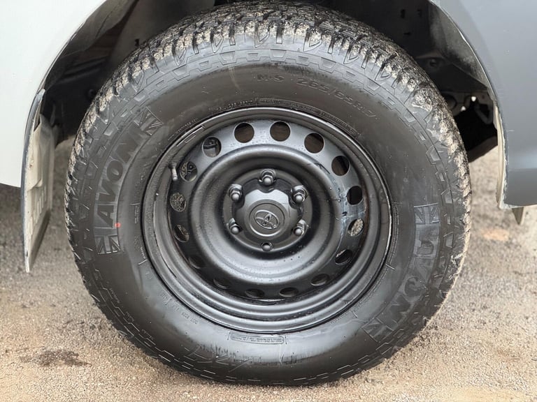 2019 Toyota Hilux Active D/Cab Pick Up 2.4 D-4D PICK UP DIESEL Manual