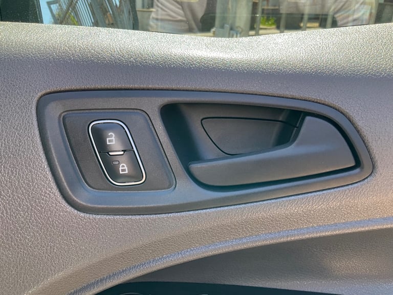 2019 FORD TRANSIT CONNECT 240 TREND 1.5 ECOBLUE 100 BHP PANEL VAN EURO 6 NO VAT