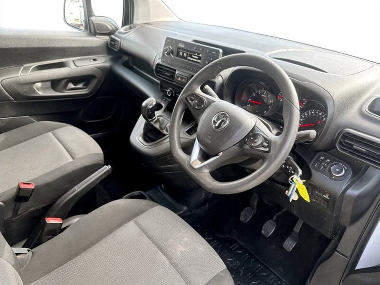 2020 Vauxhall Combo 2300 1.5 Turbo D 100ps H1 Sportive Van PANEL VAN DIESEL Manual