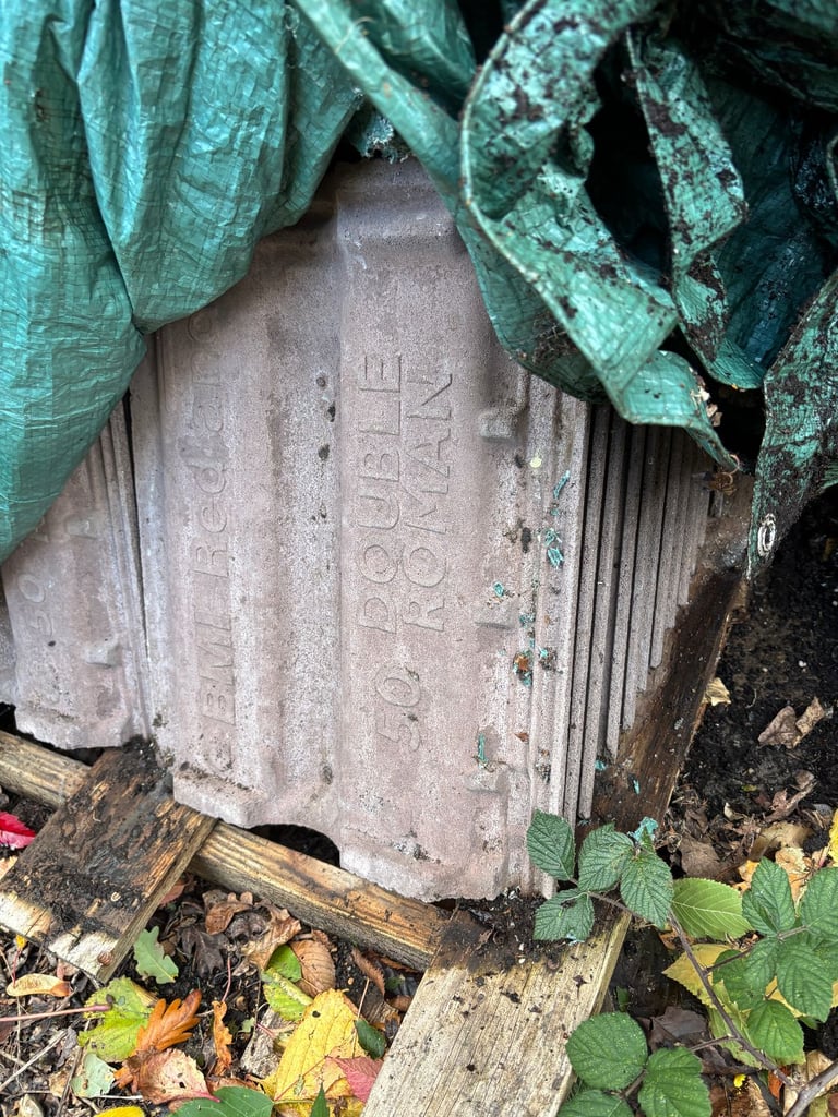 Roof Tiles - Half Pallet (FREE)