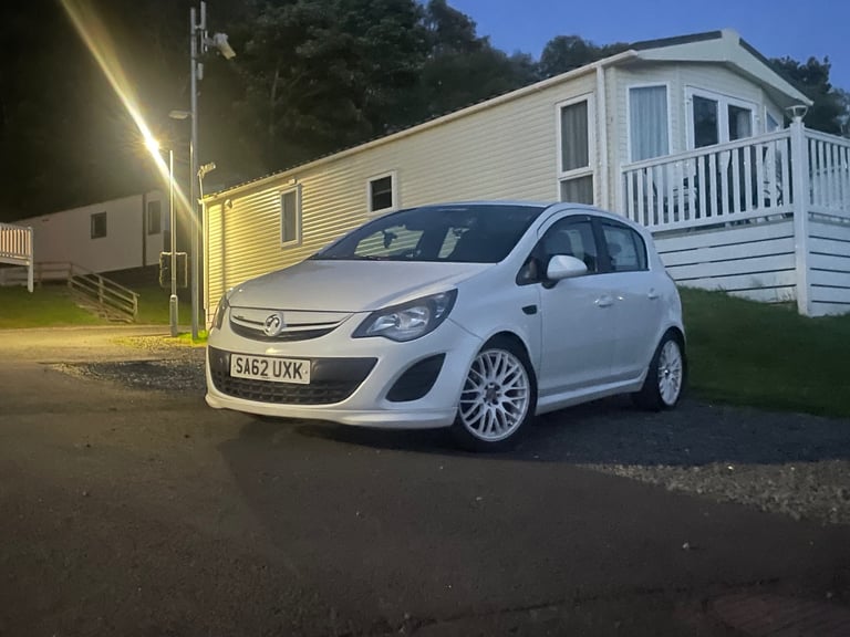 Vauxhall, CORSA, Limited Edition, Hatchback, 2012, Manual, 1229 (cc), 5 doors