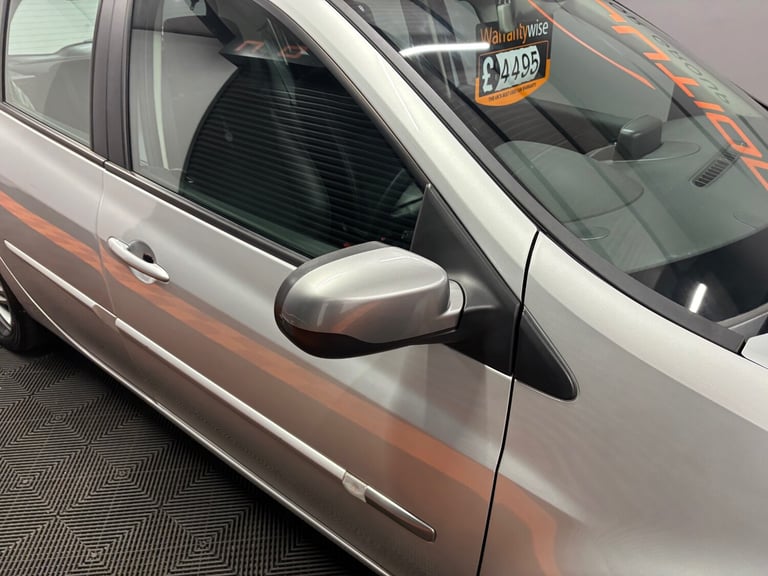 2012 Renault Clio 1.2 16V Dynamique TomTom 5dr HATCHBACK Petrol Manual