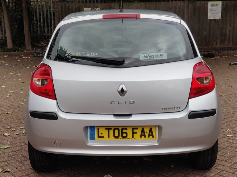 RENAULT CLIO 1.2 EXTREME 2006 06 REG MET SILVER 3 DOORS 5 SPEED MANUAL 88K MILES ULEZ FREE EXCELLENT
