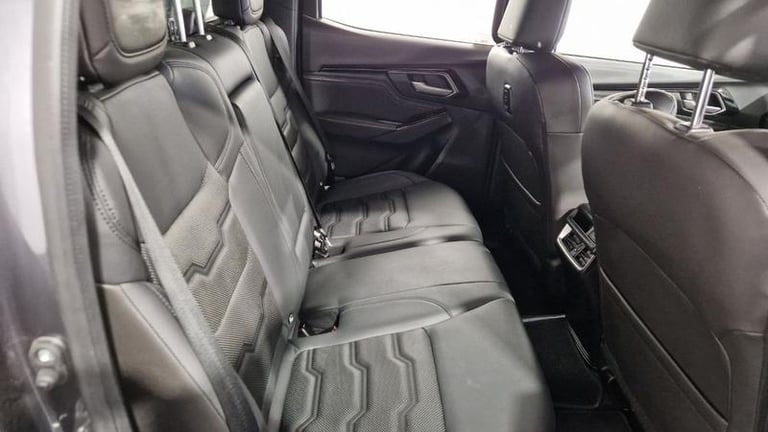 2023 Isuzu D-Max 1.9 V-Cross Double Cab 4x4 Auto Automatic Pick Up Diesel Automatic