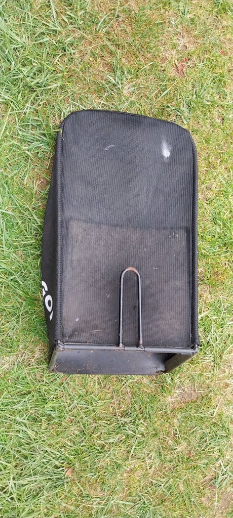 Lawnmower grass bag