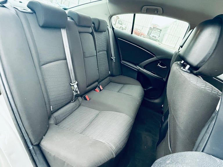 2009 Toyota Avensis 1.8 V-Matic TR Euro 4 4dr SALOON Petrol Manual