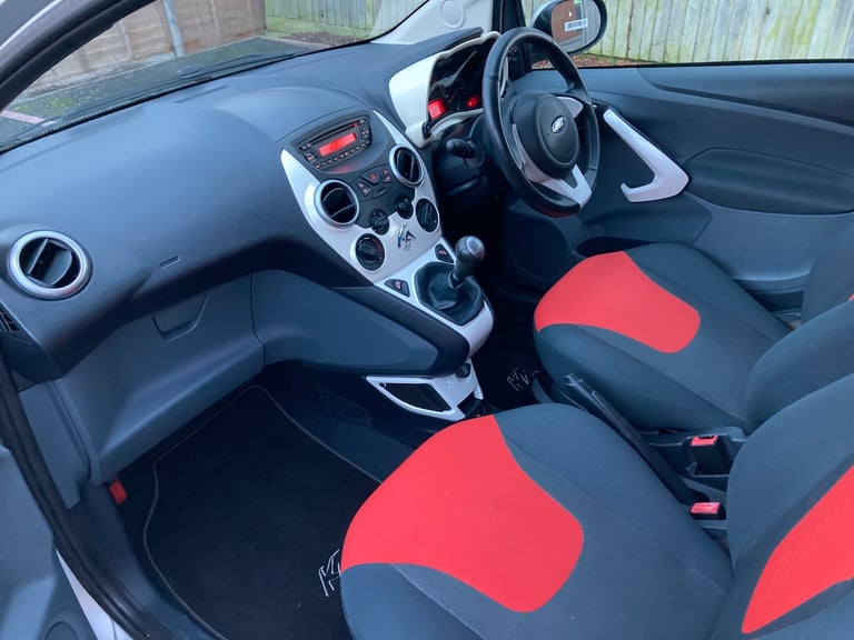 Ford, KA, Hatchback, 2012, Manual, 1242 (cc), 3 doors