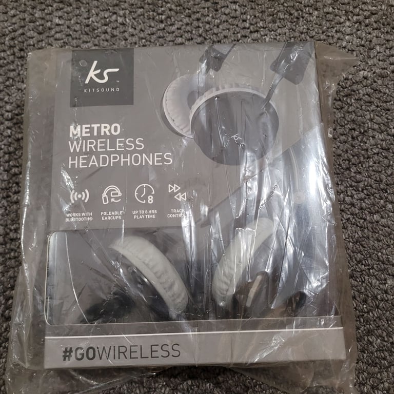 NEW SEALED Wireless Bluetooth headphones black & grey 