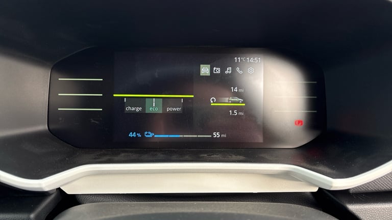 2025 Dacia Spring 27kWh Expression 65 48kW 5dr Auto Electric Hatchback Hatchback Electric Automatic