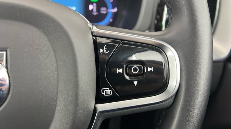 2023 Volvo XC60 2.0 T6 [350] RC PHEV Plus Dark 5dr AWD Geartronic ESTATE PETROL/ELECTRIC Automatic