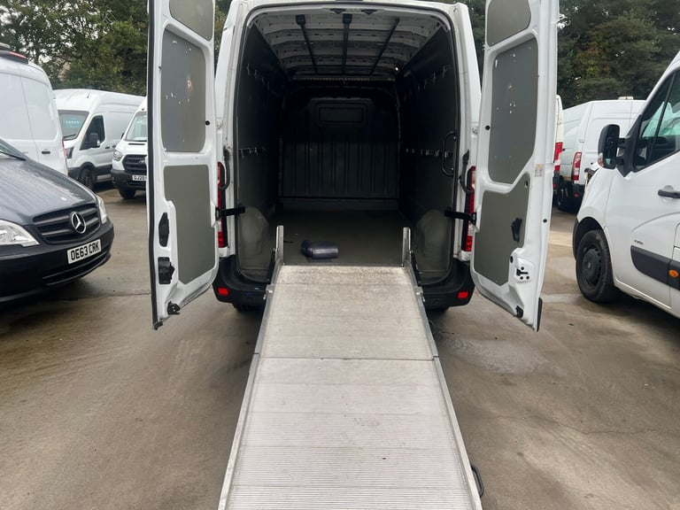 2020 Renault Master LM35 ENERGY dCi 150 Business Medium Roof Van PANEL VAN Diesel Manual