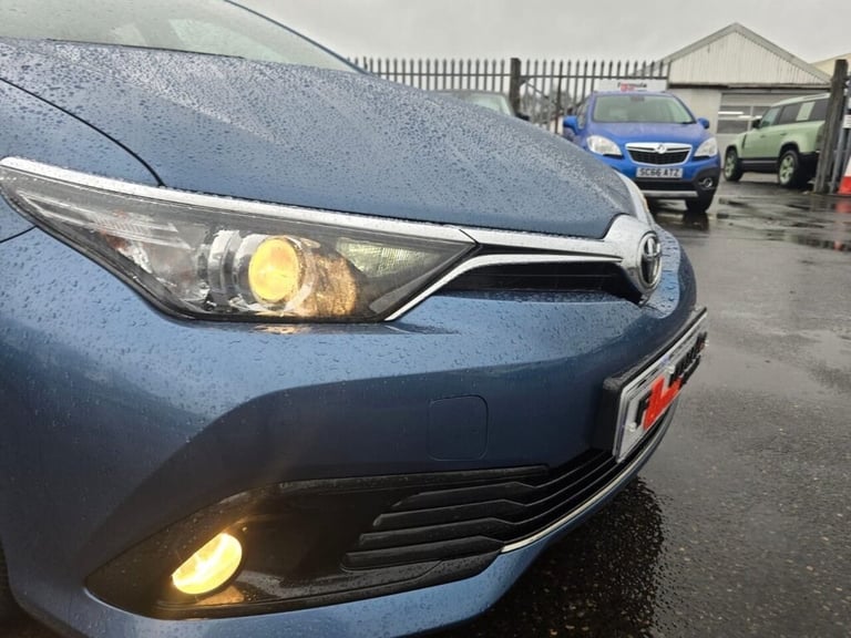 2016 Toyota Auris 1.6 D-4D ICON 5d 110 BHP Hatchback Diesel Manual