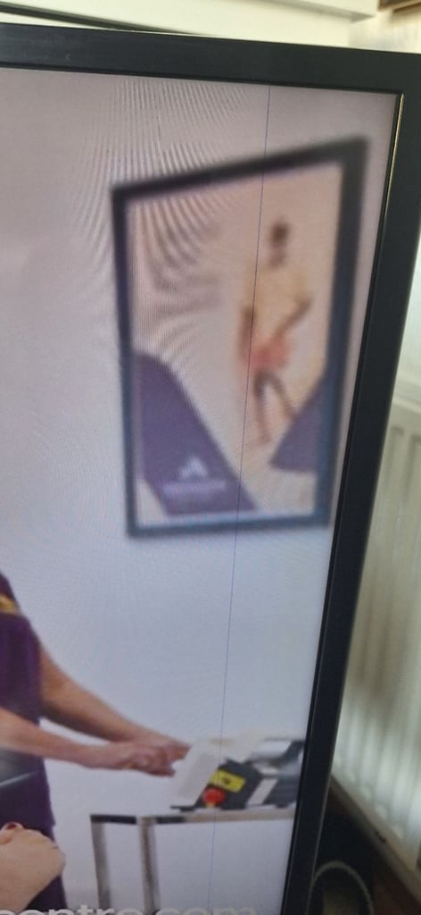 Please Read the description 40in Samsung smart curved tv