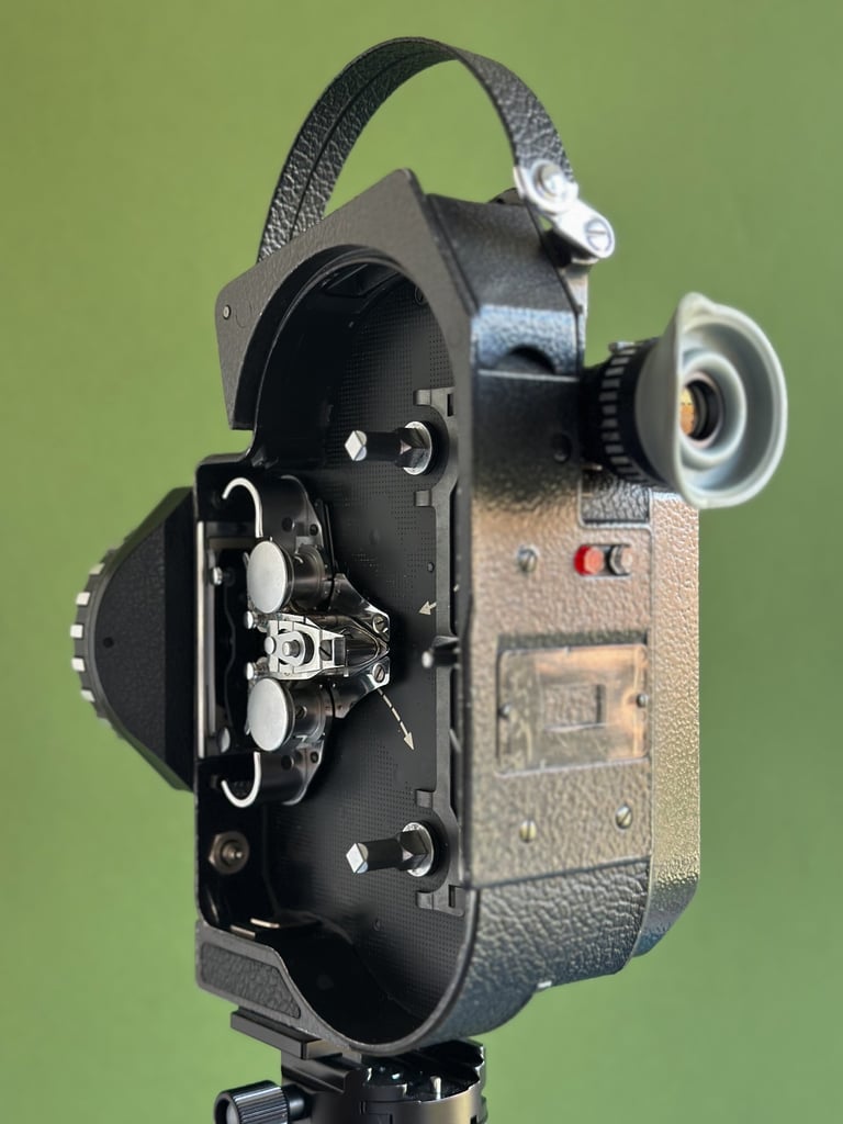 Bolex H16 EL 16mm Cine Camera – Tested & Working