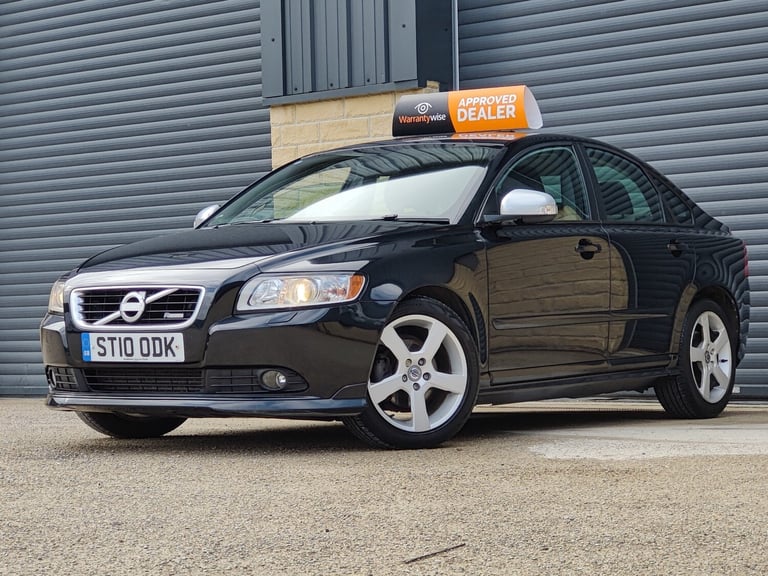 VOLVO S40; 1.6 DIESEL; 115BHP; R DESIGN D2; 4 DR; MANUAL; BLACK; 62 MPG; £35 TAX