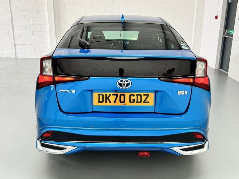 2025 Toyota Prius Vvt-I Active Hatchback HYBRID ELECTRIC Semi Automatic