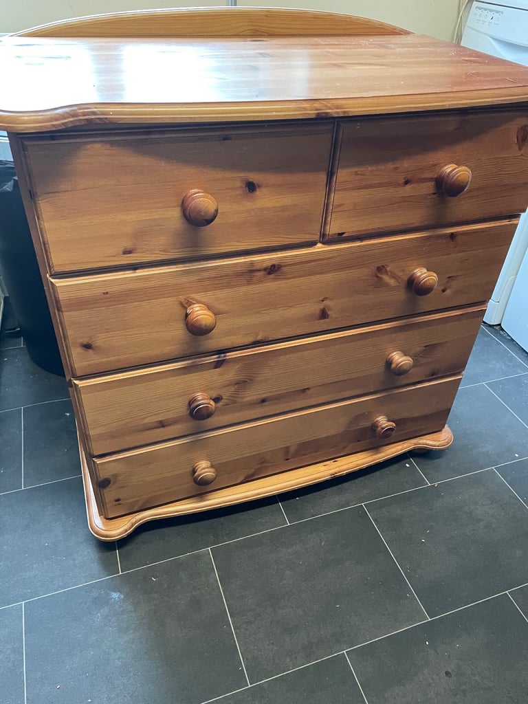 image for Chest of drawers 