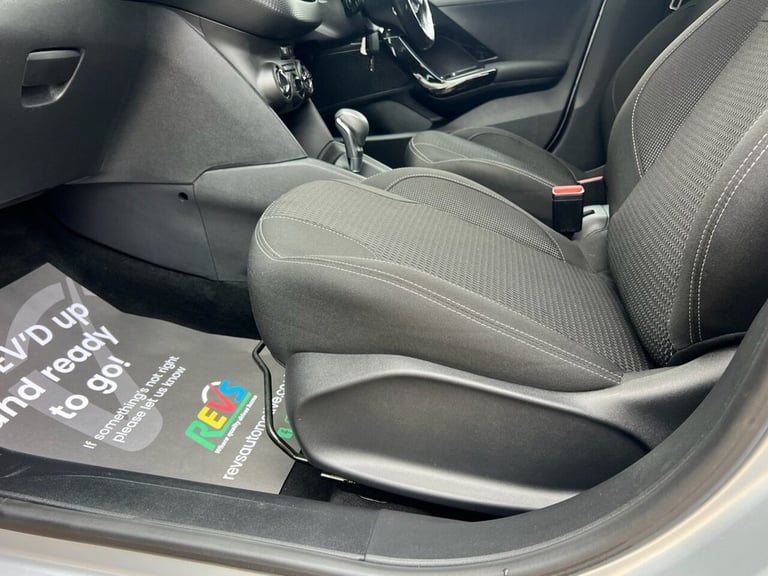 2018 Peugeot 208 1.2 PureTech Allure Hatchback 5dr Petrol EAT Euro 6 (s/s) (110 ps) Hatchback Pet...