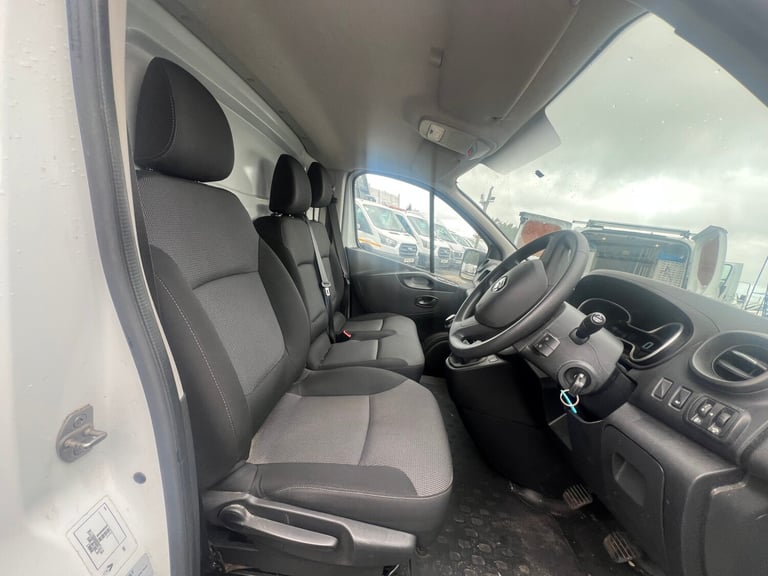 2020 Renault Trafic LL30 ENERGY dCi 120 Business Van PANEL VAN Diesel Manual