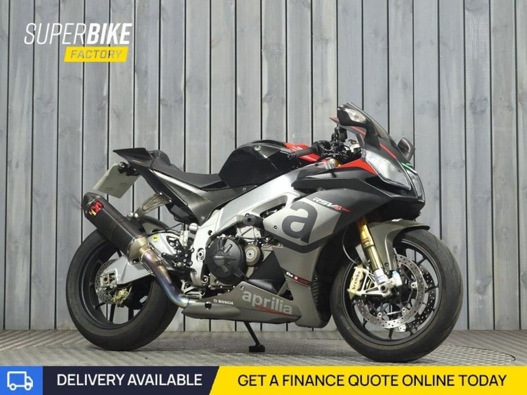 image for 2016 V APRILIA RSV4 FACTORY