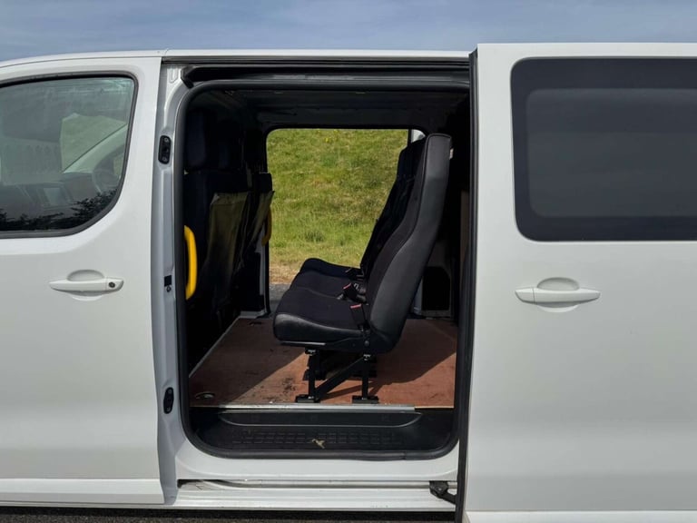 2021 Vauxhall Vivaro 1.5 Vivaro F2700 Sportive S/S Panel Van Diesel Manual