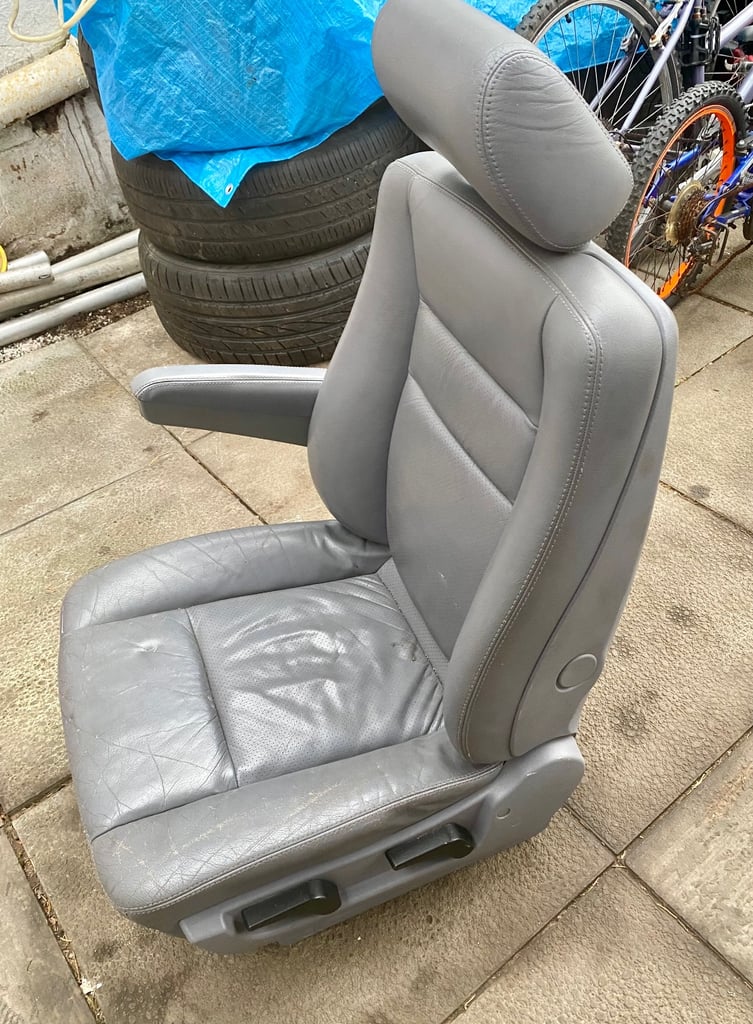  Mercedes leather car seat