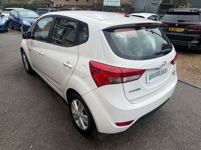 2012 Hyundai IX20 1.4 Active BlueDrive White 5 Door Bluetooth Low Insurance 