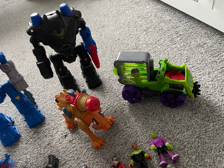 Imaginext figures & robots job lot collection Caister on sea gt Yarmouth 