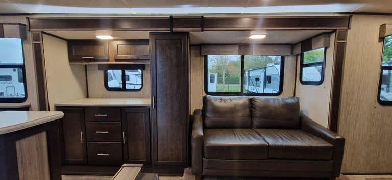 2018 Cruiser RV Fun Finder 27IK 1 Bedroom 5 Berth American Caravan 5th Wheel RV