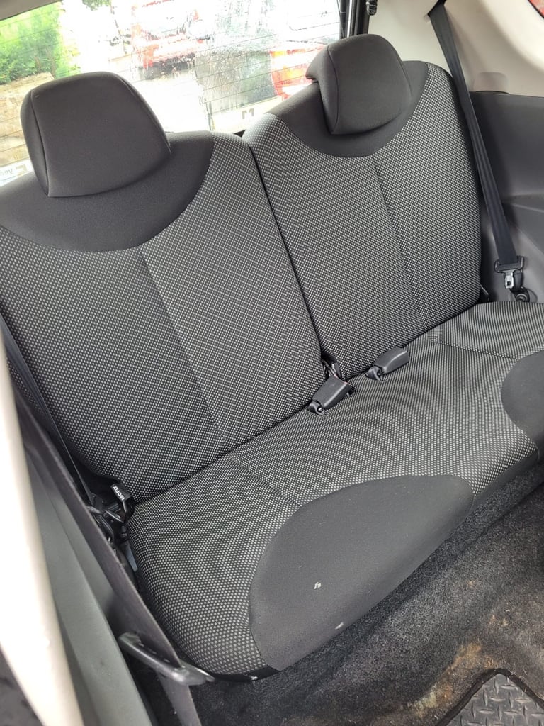 Toyota, AYGO, Hatchback, 2010, Manual, 998 (cc),3 doors - Image 8