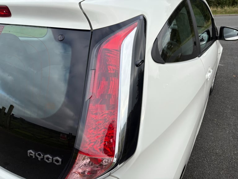 2015 Toyota AYGO 1.0 VVT-i X-Pression 3dr HATCHBACK Petrol Manual